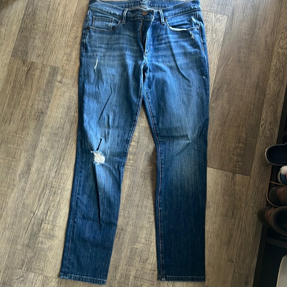 Relaxed Skinny video